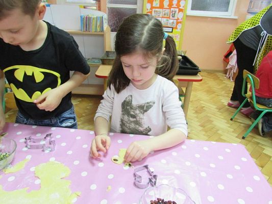 Grafika #13: 14.01.2016 - Pieczemy ciasteczka dla babci i dziadka-Starszaki