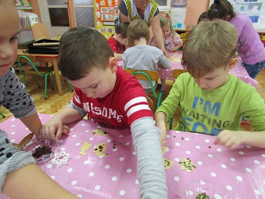 Grafika #14: 14.01.2016 - Pieczemy ciasteczka dla babci i dziadka-Starszaki