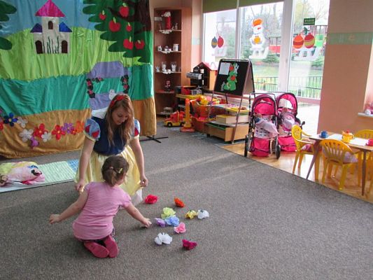 Grafika #9: 04.12.2015 - Przedstawienie "Królewna Śnieżka"