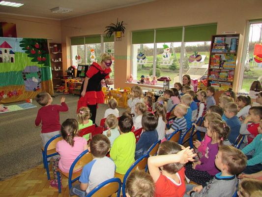 Grafika #15: 04.12.2015 - Przedstawienie "Królewna Śnieżka"