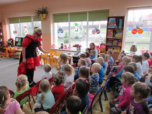 Grafika #16: 04.12.2015 - Przedstawienie "Królewna Śnieżka"