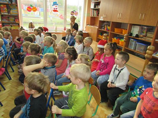 Grafika #21: 04.12.2015 - Przedstawienie "Królewna Śnieżka"