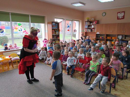 Grafika #26: 04.12.2015 - Przedstawienie "Królewna Śnieżka"