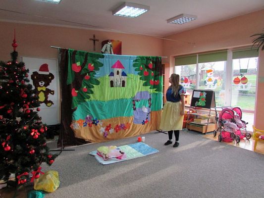 Grafika #33: 04.12.2015 - Przedstawienie "Królewna Śnieżka"