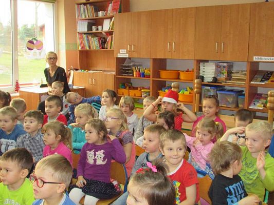 Grafika #35: 04.12.2015 - Przedstawienie "Królewna Śnieżka"