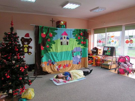 Grafika #39: 04.12.2015 - Przedstawienie "Królewna Śnieżka"