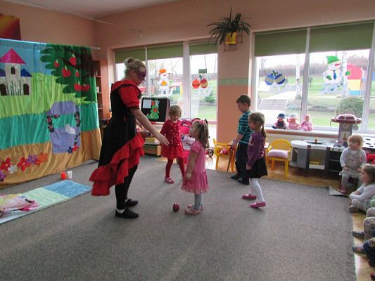 Grafika #42: 04.12.2015 - Przedstawienie "Królewna Śnieżka"