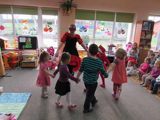 Grafika #45: 04.12.2015 - Przedstawienie "Królewna Śnieżka"