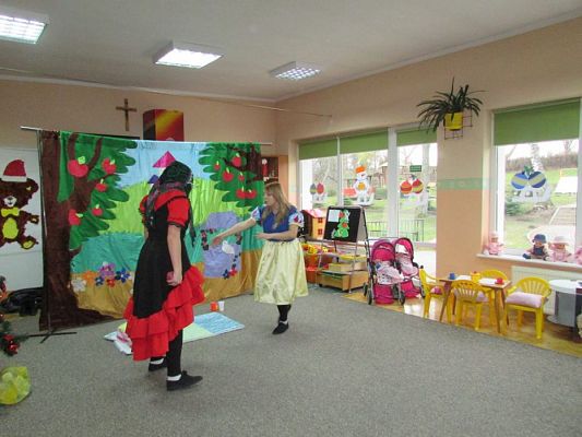 Grafika #48: 04.12.2015 - Przedstawienie "Królewna Śnieżka"