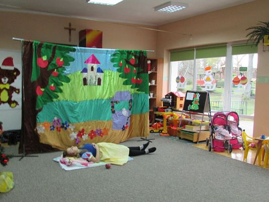 Grafika #51: 04.12.2015 - Przedstawienie "Królewna Śnieżka"