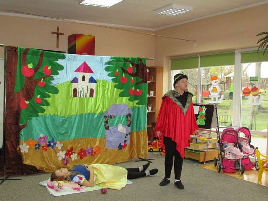 Grafika #56: 04.12.2015 - Przedstawienie "Królewna Śnieżka"