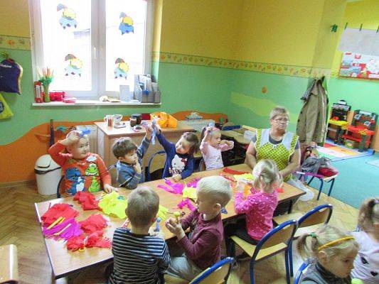 Grafika #12: 05.11.2015 Warsztaty z papieroplastyki w gr.II