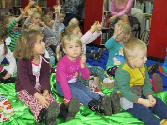 Grafika #4: 04.11.2015 - Warsztaty teatralne w Bibliotece Gminnej w Wicku