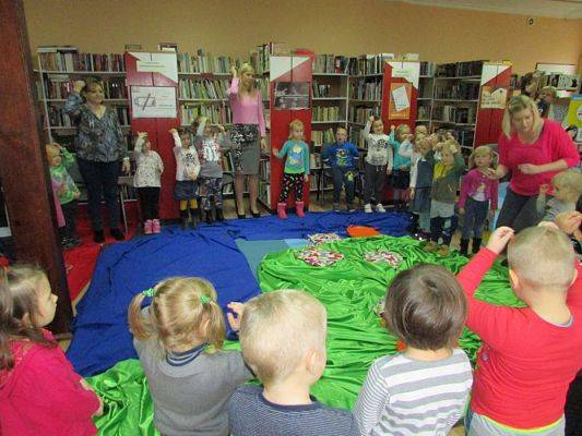 Grafika #11: 04.11.2015 - Warsztaty teatralne w Bibliotece Gminnej w Wicku