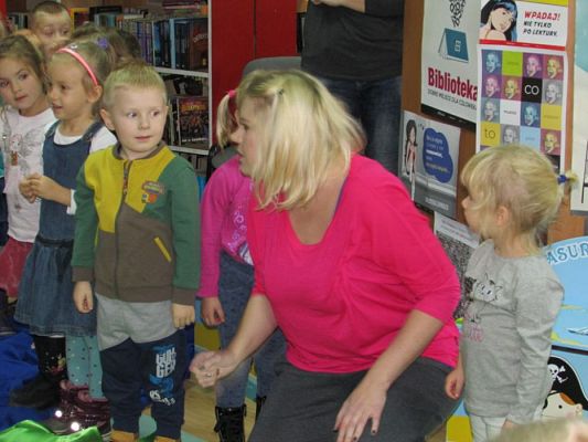 Grafika #12: 04.11.2015 - Warsztaty teatralne w Bibliotece Gminnej w Wicku