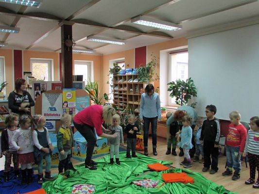 Grafika #14: 04.11.2015 - Warsztaty teatralne w Bibliotece Gminnej w Wicku