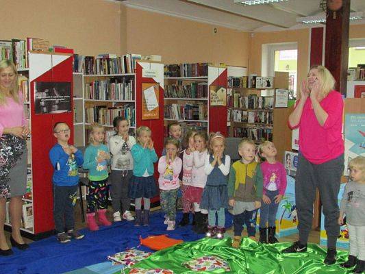 Grafika #19: 04.11.2015 - Warsztaty teatralne w Bibliotece Gminnej w Wicku