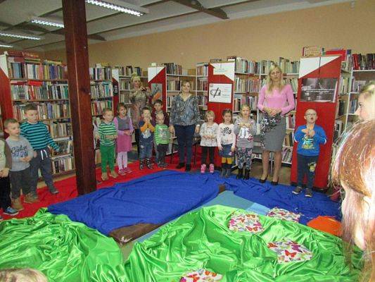 Grafika #20: 04.11.2015 - Warsztaty teatralne w Bibliotece Gminnej w Wicku