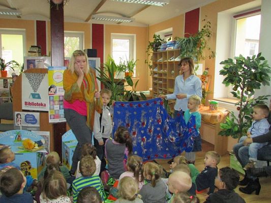 Grafika #38: 04.11.2015 - Warsztaty teatralne w Bibliotece Gminnej w Wicku