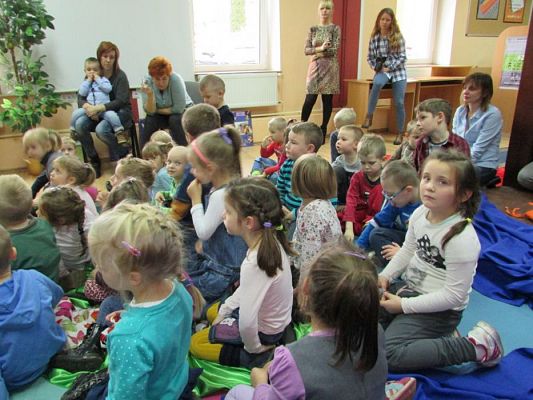 Grafika #45: 04.11.2015 - Warsztaty teatralne w Bibliotece Gminnej w Wicku