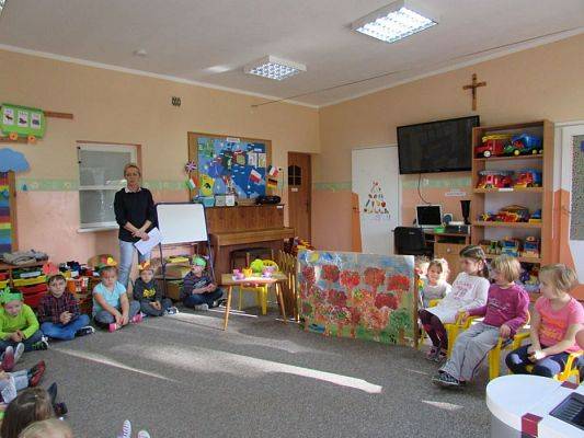 Grafika #18: 27.10.2015 - Warsztaty teatralno-plastyczne "Idzie zima-chudy nie przetrzyma"