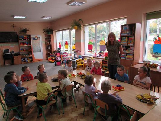 Grafika #7: 20.10.2015-Warsztaty plastyczne pn."Jesienne bukiety z liści"