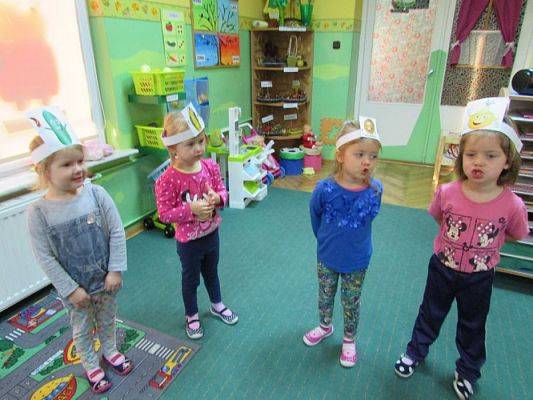 Grafika #2: "Jarzynowe kukiełki" - zabawy głosem