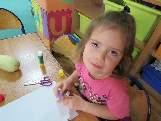 Grafika #8: "Jarzynowe kukiełki" - zabawy głosem