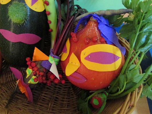 Grafika #20: "Jarzynowe kukiełki" - zabawy głosem