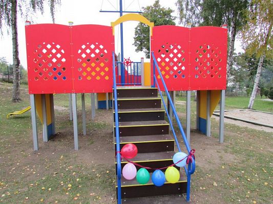 Grafika #0: 14.10.2015 - Otwarcie nowego placu zabaw