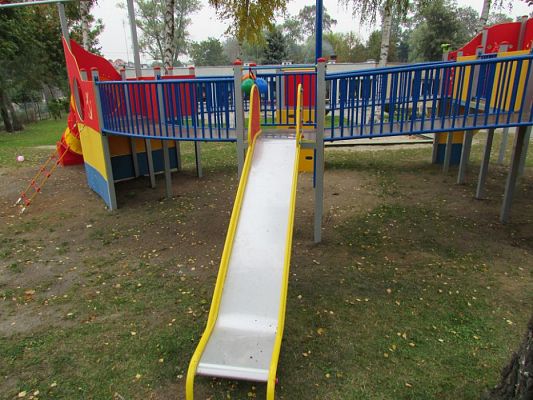 Grafika #2: 14.10.2015 - Otwarcie nowego placu zabaw