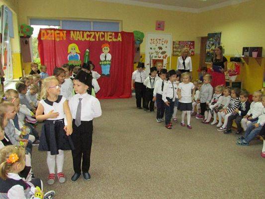 Grafika #0: 13.10.2015-Dzień Edukacji Narodowej, Pasowanie na przedszkolaka cz.II