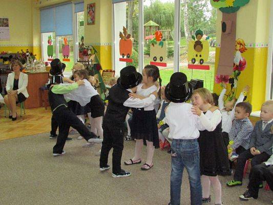 Grafika #9: 13.10.2015-Dzień Edukacji Narodowej, Pasowanie na przedszkolaka cz.II