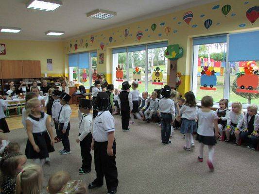 Grafika #10: 13.10.2015-Dzień Edukacji Narodowej, Pasowanie na przedszkolaka cz.II