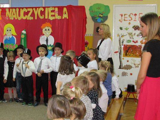 Grafika #15: 13.10.2015-Dzień Edukacji Narodowej, Pasowanie na przedszkolaka cz.II