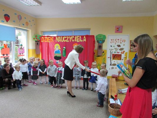 Grafika #36: 13.10.2015-Dzień Edukacji Narodowej, Pasowanie na przedszkolaka cz.II