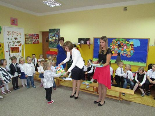 Grafika #40: 13.10.2015-Dzień Edukacji Narodowej, Pasowanie na przedszkolaka cz.II