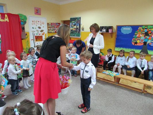 Grafika #50: 13.10.2015-Dzień Edukacji Narodowej, Pasowanie na przedszkolaka cz.II