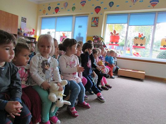 Grafika #13: 12.10.2015 - Przedstawienie teatralne pt. "Wojtek strażak"