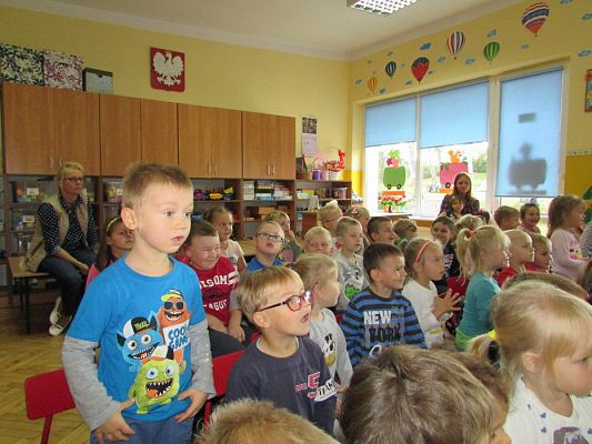 Grafika #14: 12.10.2015 - Przedstawienie teatralne pt. "Wojtek strażak"