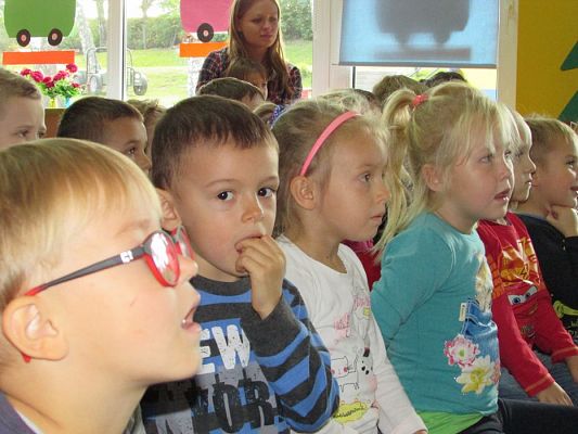 Grafika #19: 12.10.2015 - Przedstawienie teatralne pt. "Wojtek strażak"