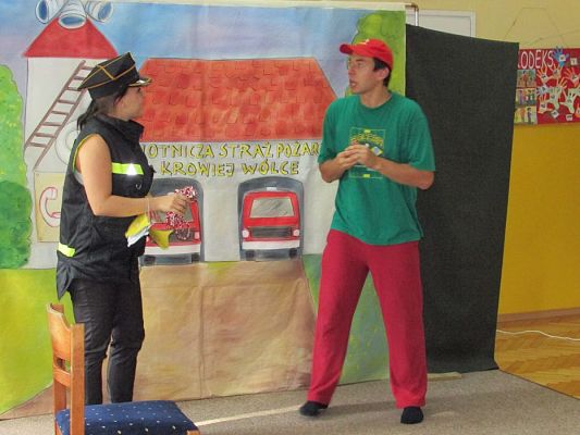 Grafika #34: 12.10.2015 - Przedstawienie teatralne pt. "Wojtek strażak"