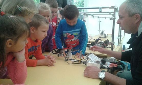 Grafika #9: 11.09.2015 - Interaktywna wystawa klocków Lego w Łebie