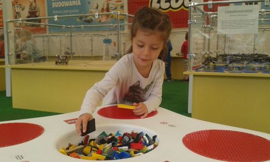 Grafika #17: 11.09.2015 - Interaktywna wystawa klocków Lego w Łebie