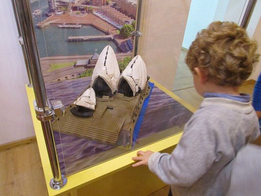 Grafika #41: 11.09.2015 - Interaktywna wystawa klocków Lego w Łebie