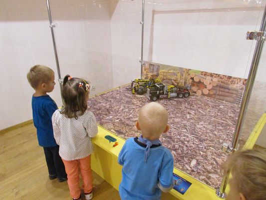 Grafika #47: 11.09.2015 - Interaktywna wystawa klocków Lego w Łebie