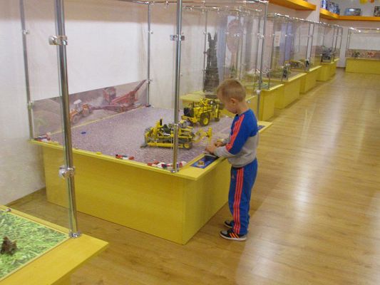 Grafika #57: 11.09.2015 - Interaktywna wystawa klocków Lego w Łebie