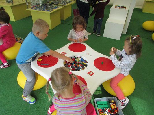 Grafika #62: 11.09.2015 - Interaktywna wystawa klocków Lego w Łebie