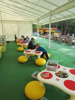 Grafika #72: 11.09.2015 - Interaktywna wystawa klocków Lego w Łebie