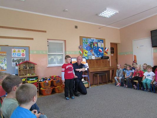 Grafika #1: 10.09.2015 - Spotkanie z policjantem